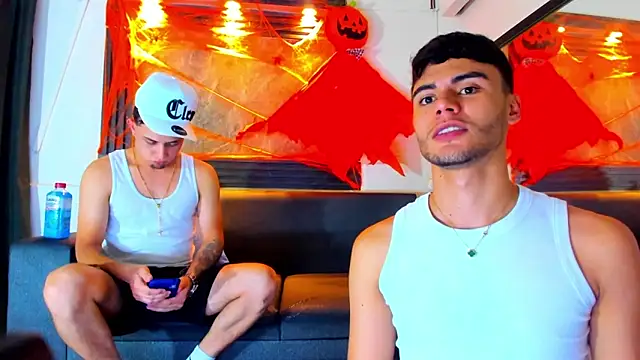 liam genner  online show from 22, 10, 2025