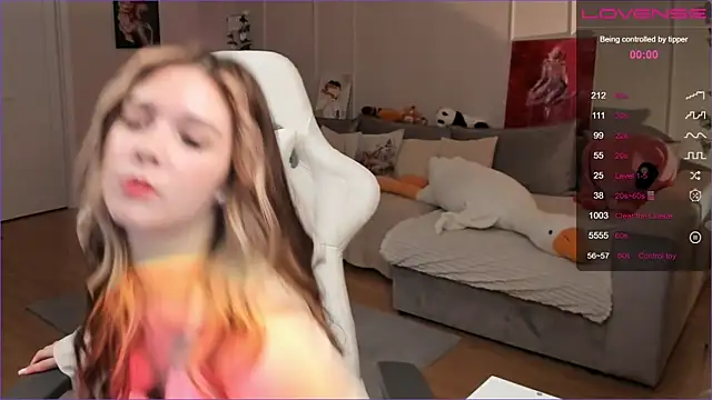 Frau Lina online show from 3, 3, 2026