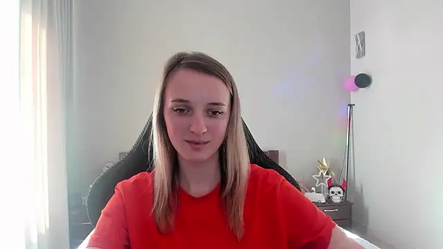 Snapshot of RouseReed chatting on 10, 3, 2025 RouseReed online show from 10, 3, 2025