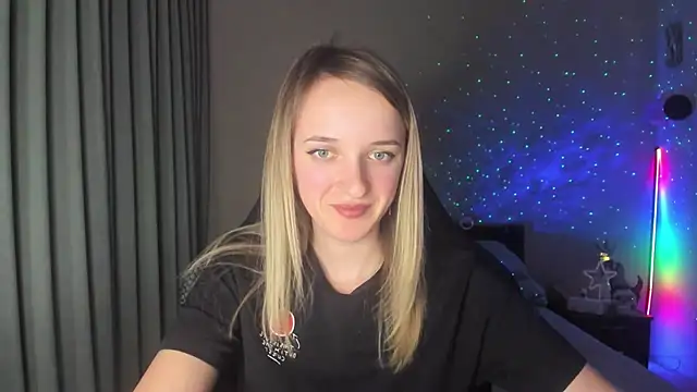 Snapshot of RouseReed chatting on 11, 3, 2025 RouseReed online show from 11, 3, 2025