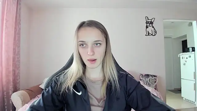 Snapshot of RouseReed chatting on 7, 2, 2026 RouseReed online show from 7, 2, 2026