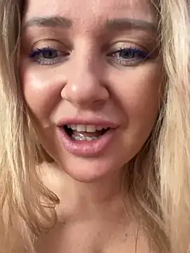 LadyLolyPop  online show from 1, 3, 2025