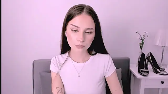 EmilyDarling online show from 30, 4, 2026