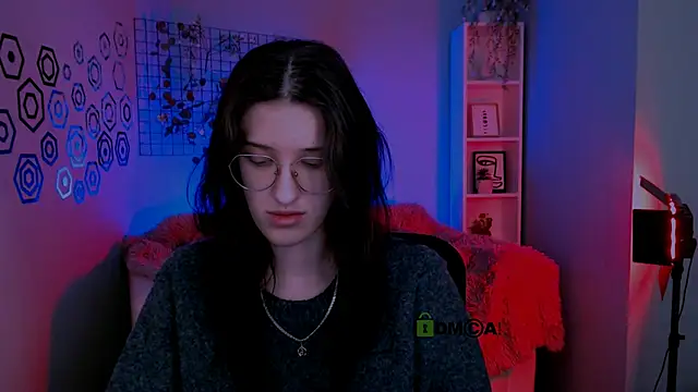 scarlet mooore online show from 3, 12, 2025