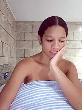 Snapshot of By_Aninha chatting on 4, 5, 2026 By Aninha online show from 4, 5, 2026