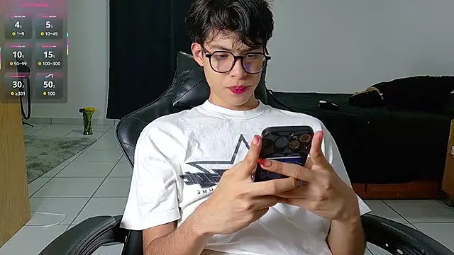 Snapshot of Jacotnk chatting on 21, 10, 2025 Jacotnk online show from 21, 10, 2025