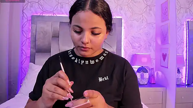 EmmaWeest online show from 4, 12, 2024