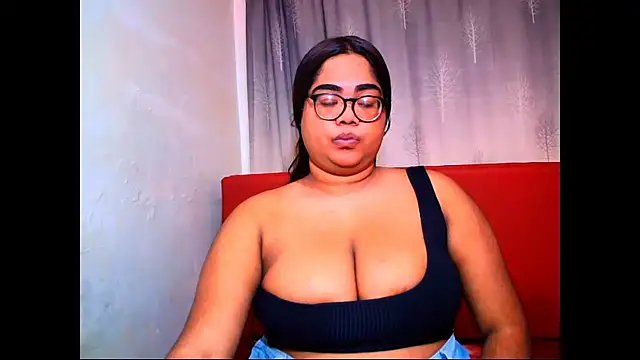 Snapshot of Indian_Lola00 chatting on 14, 11, 2025 Indian Lola00 online show from 14, 11, 2025