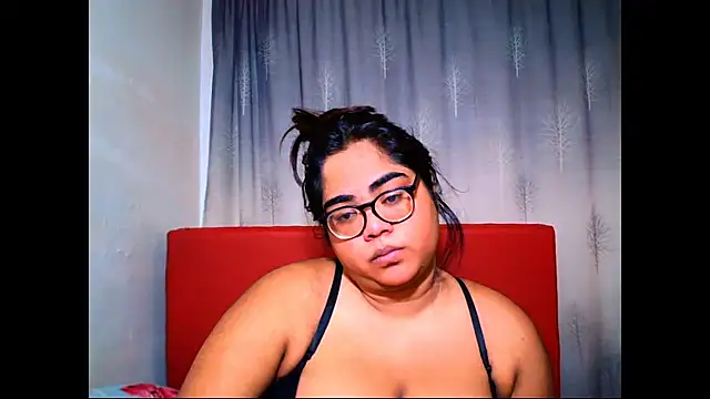 Snapshot of Indian_Lola00 chatting on 19, 11, 2025 Indian Lola00 online show from 19, 11, 2025