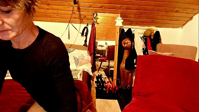 Snapshot of Hot_Colettte chatting on 16, 11, 2025 Hot Colettte online show from 16, 11, 2025