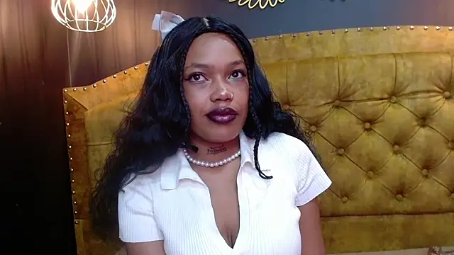 Snapshot of CrystalBrooke3x chatting on 16, 12, 2024 CrystalBrooke3x online show from 16, 12, 2024
