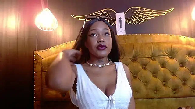 Snapshot of CrystalBrooke3x chatting on 24, 2, 2025 CrystalBrooke3x online show from 24, 2, 2025