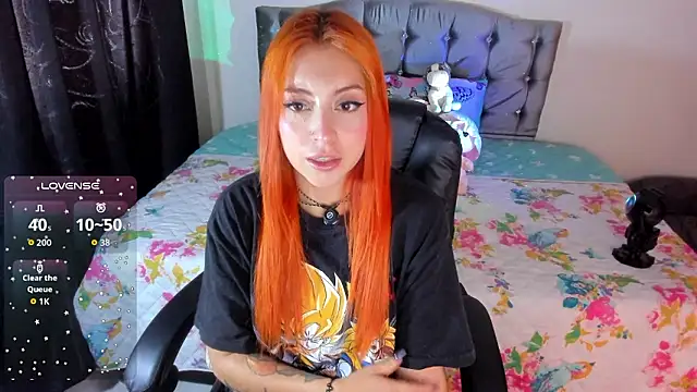 Snapshot of Violetaarey chatting on 17, 3, 2026 Violetaarey online show from 17, 3, 2026