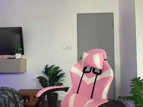 juicyshow  online show from 22, 9, 2025