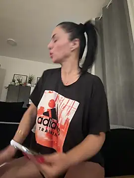 Snapshot of KimKelly13 chatting on 22, 1, 2025 KimKelly13 online show from 22, 1, 2025
