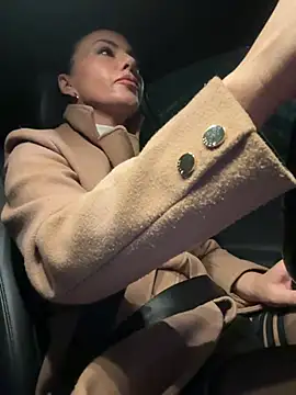 Snapshot of KimKelly13 chatting on 14, 2, 2026 KimKelly13 online show from 14, 2, 2026