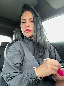 KimKelly13 online show from 4, 6, 2026