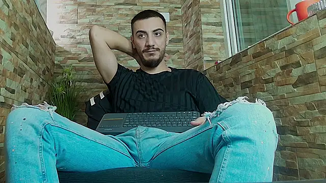 Snapshot of AndrewBanner chatting on 27, 1, 2025 AndrewBanner online show from 27, 1, 2025