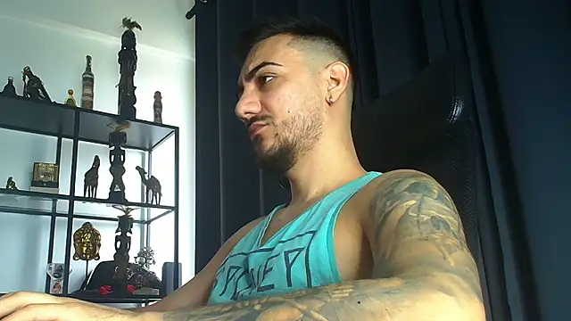 Snapshot of AndrewBanner chatting on 14, 3, 2025 AndrewBanner online show from 14, 3, 2025