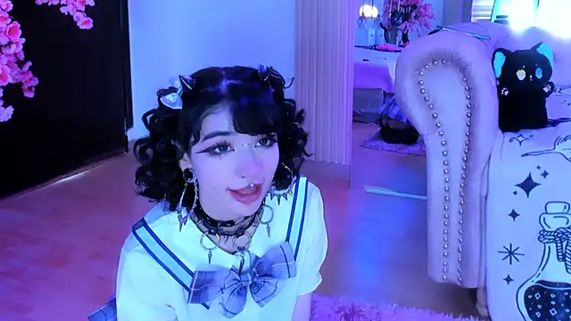 zephirahabney online show from 3, 2, 2025