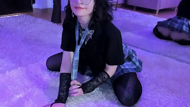 zephirahabney online show from 3, 3, 2025