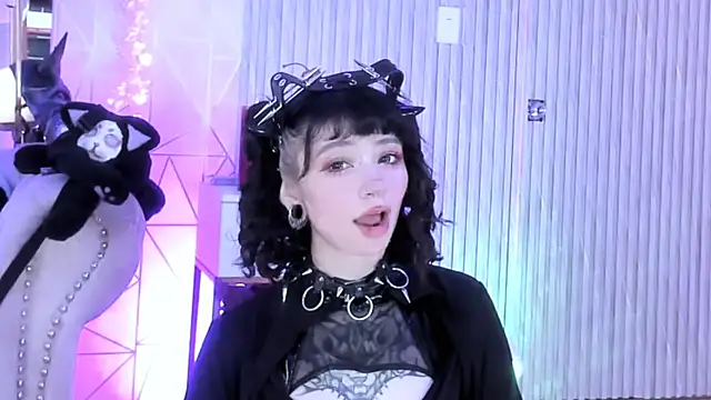 zephirahabney online show from 10, 10, 2025