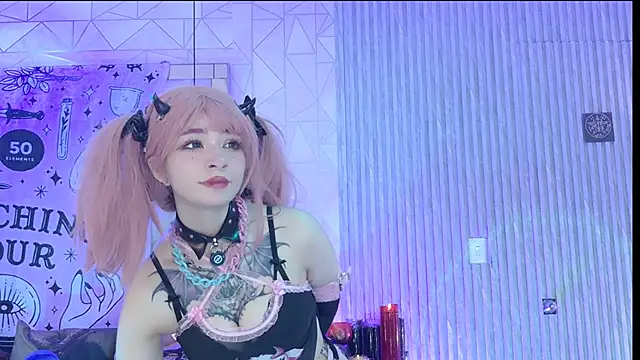 zephirahabney online show from 5, 12, 2025