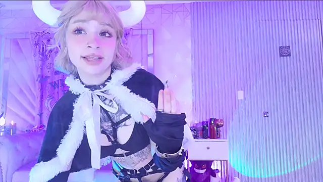 zephirahabney online show from 13, 12, 2025