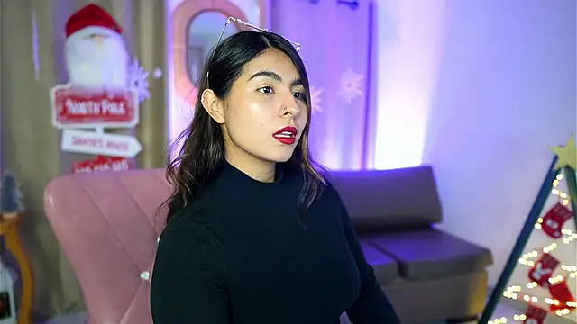 Snapshot of ShelleyMorell chatting on 19, 12, 2025 ShelleyMorell online show from 19, 12, 2025