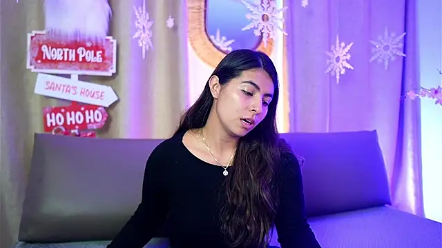 Snapshot of ShelleyMorell chatting on 20, 12, 2025 ShelleyMorell online show from 20, 12, 2025