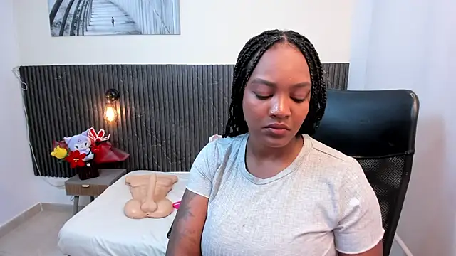 chanel brunette online show from 5, 3, 2026