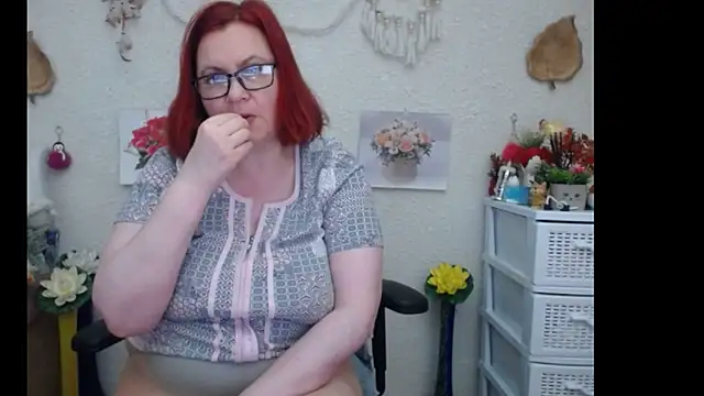 PlayfullMature online show from 19, 9, 2025