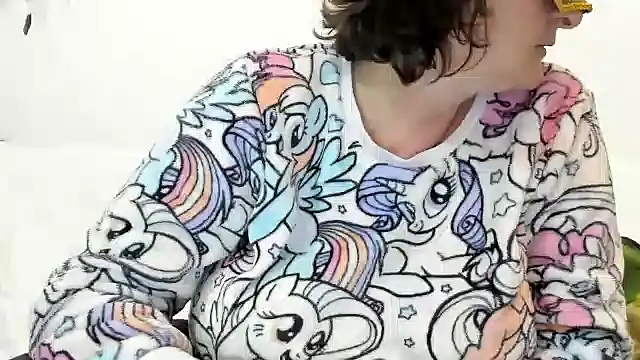 Snapshot of IsraeliMilf chatting on 8, 2, 2025 IsraeliMilf online show from 8, 2, 2025