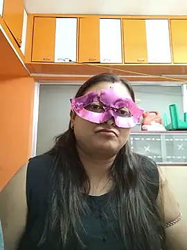 SWEETLYBOMB online show from 26, 5, 2026
