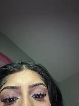 ThickerThanYoBitch online show from 20, 3, 2026