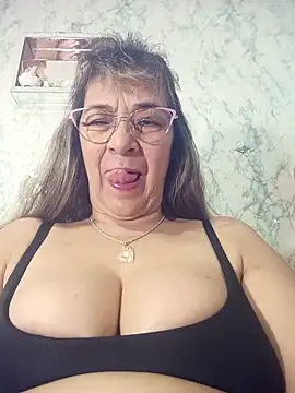 Snapshot of biancchi chatting on 13, 10, 2025 biancchi online show from 13, 10, 2025