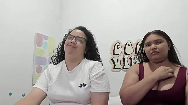 Danielaandximena online show from 6, 2, 2026