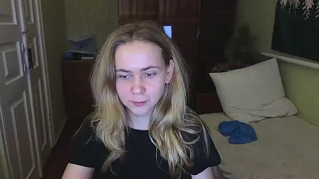 Riley Roo online show from 28, 1, 2025