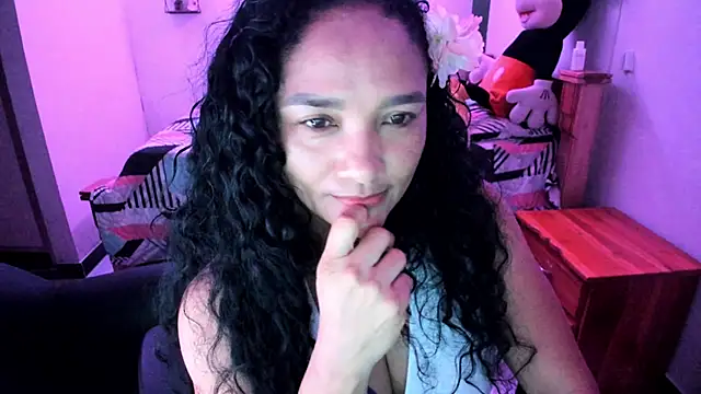 rayza mature 154 online show from 9, 5, 2026