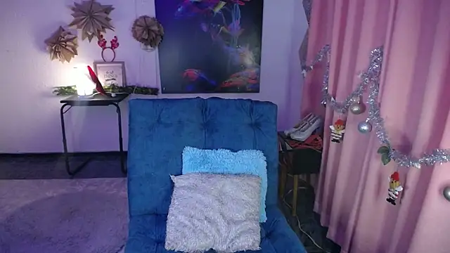 Snapshot of IsaBaileys_ chatting on 19, 12, 2024 IsaBaileys  online show from 19, 12, 2024