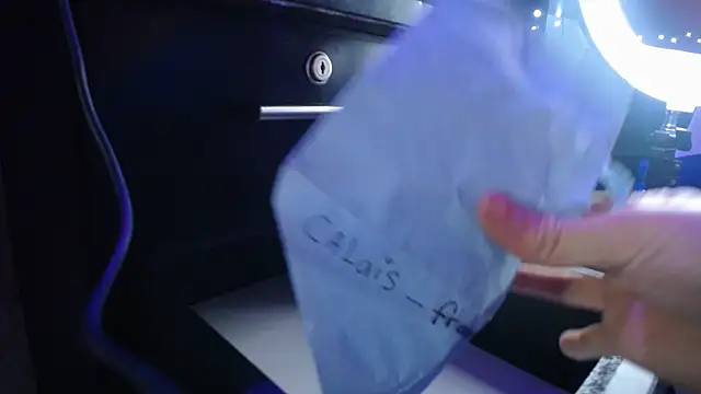 Snapshot of IsaBaileys_ chatting on 21, 12, 2024 IsaBaileys  online show from 21, 12, 2024