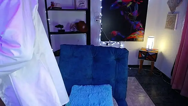 Snapshot of IsaBaileys_ chatting on 8, 1, 2025 IsaBaileys  online show from 8, 1, 2025