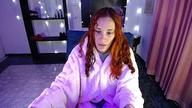 Snapshot of IsaBaileys_ chatting on 30, 1, 2025 IsaBaileys  online show from 30, 1, 2025