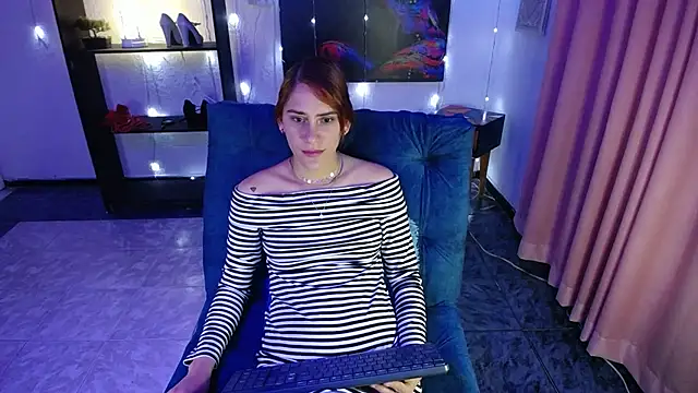 Snapshot of IsaBaileys_ chatting on 11, 2, 2025 IsaBaileys  online show from 11, 2, 2025