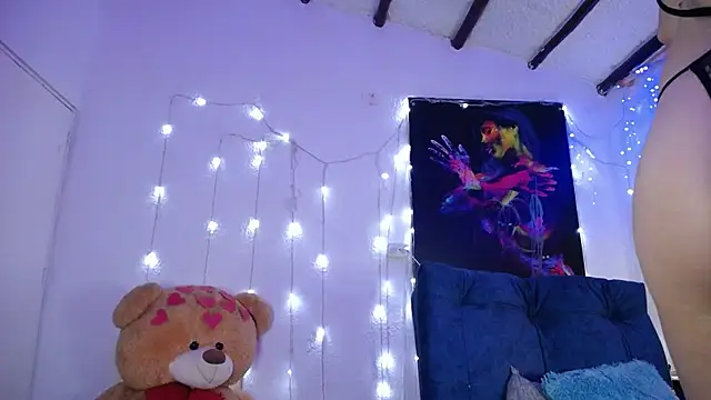 Snapshot of IsaBaileys_ chatting on 20, 2, 2025 IsaBaileys  online show from 20, 2, 2025