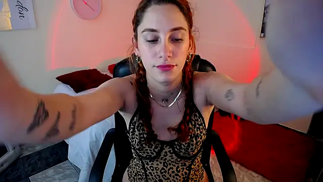 Snapshot of IsaBaileys_ chatting on 26, 2, 2025 IsaBaileys  online show from 26, 2, 2025