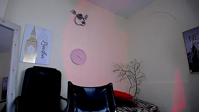 Snapshot of IsaBaileys_ chatting on 13, 3, 2025 IsaBaileys  online show from 13, 3, 2025