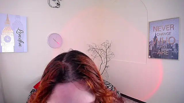 Snapshot of IsaBaileys_ chatting on 21, 3, 2025 IsaBaileys  online show from 21, 3, 2025