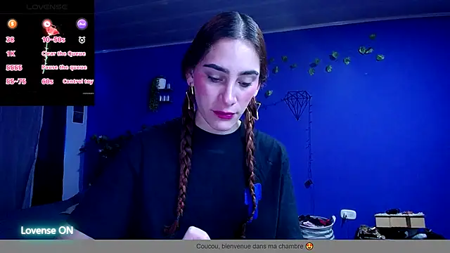 Snapshot of IsaBaileys_ chatting on 29, 9, 2025 IsaBaileys  online show from 29, 9, 2025