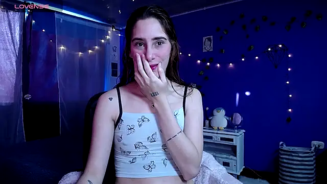 Snapshot of IsaBaileys_ chatting on 2, 10, 2025 IsaBaileys  online show from 2, 10, 2025